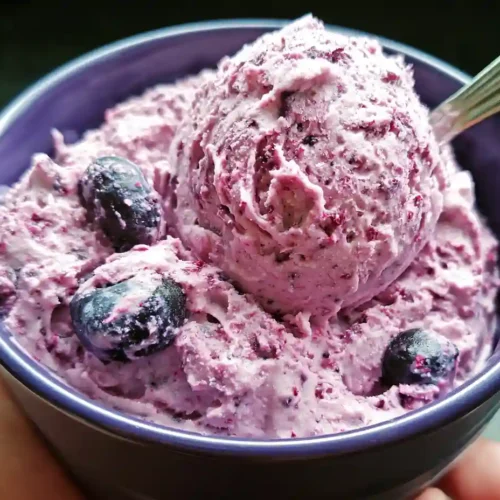 Keto Blueberry Cheesecake Ice Cream