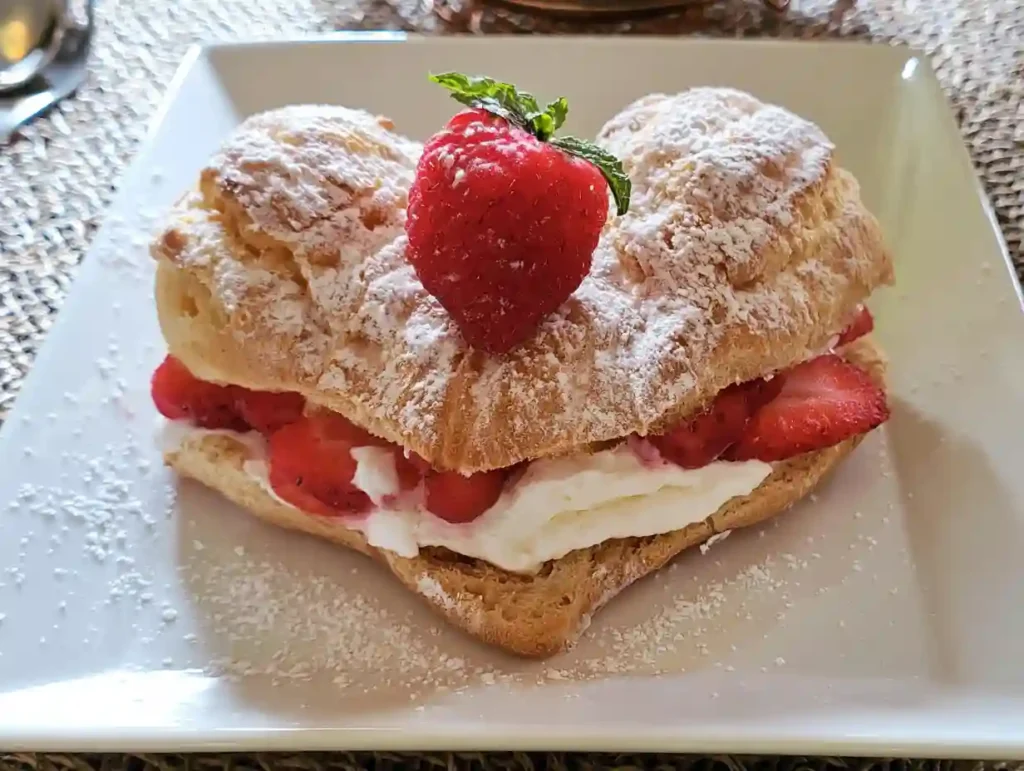 Strawberry Cream Puffs
